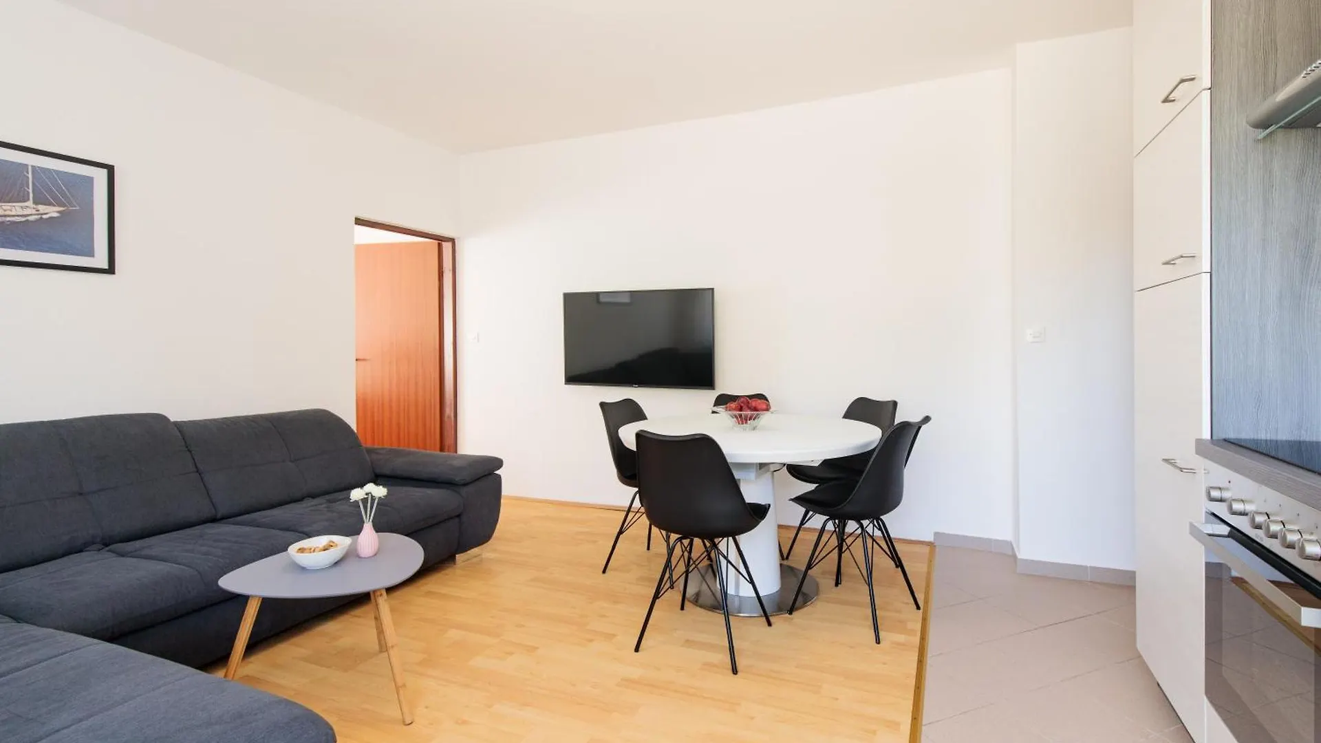 Apartment Apartman Sara Krk Town