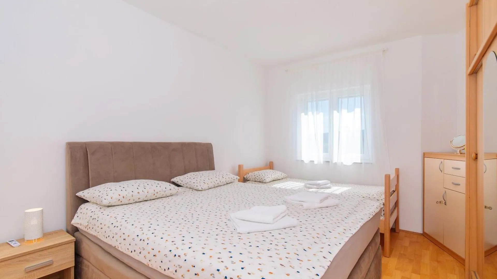 Apartman Sara Krk Town Croacia