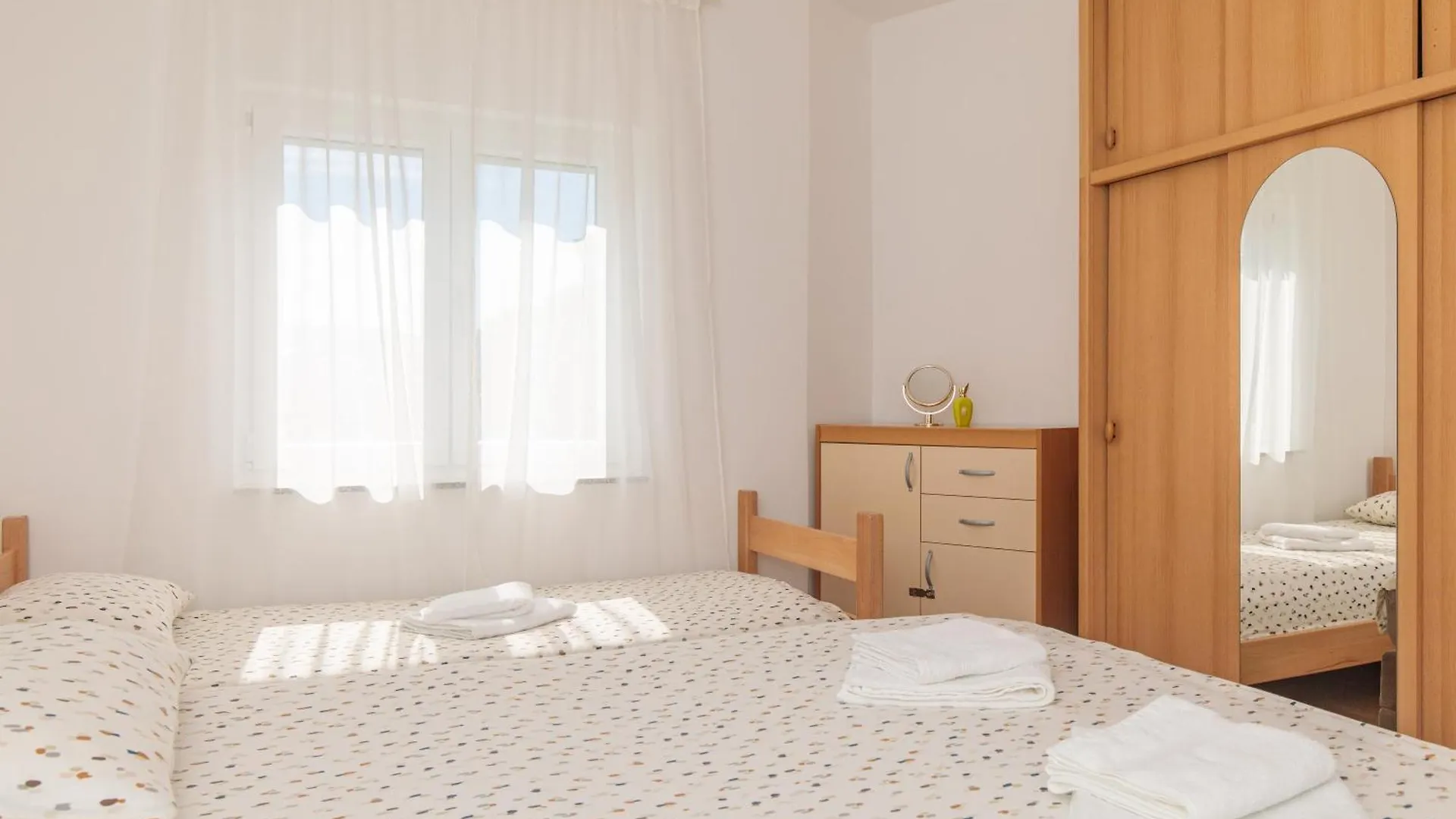 Apartman Sara Krk Town Apartment